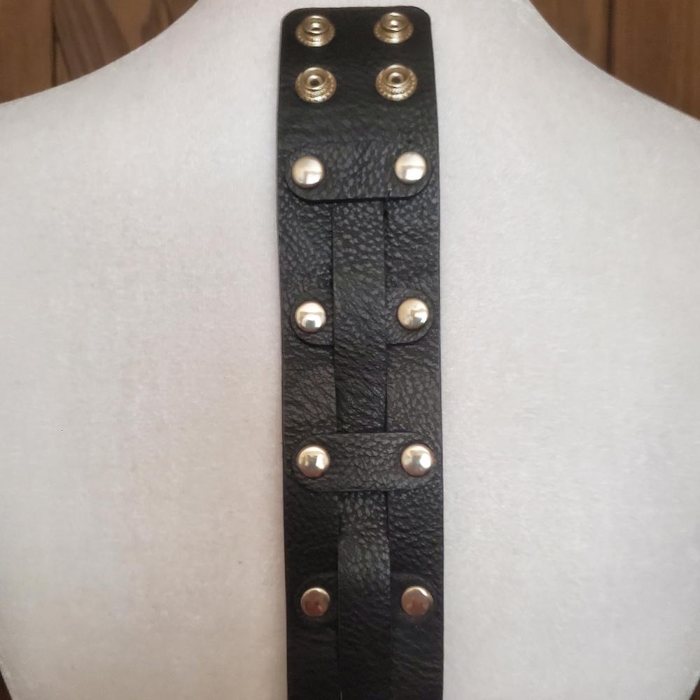 Studded leather bracelet